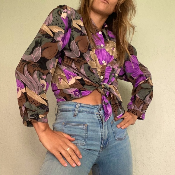 Floral Button-Up - Picture 4 of 10